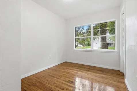 821 NE 22nd Terrace Gainesville FL 32641