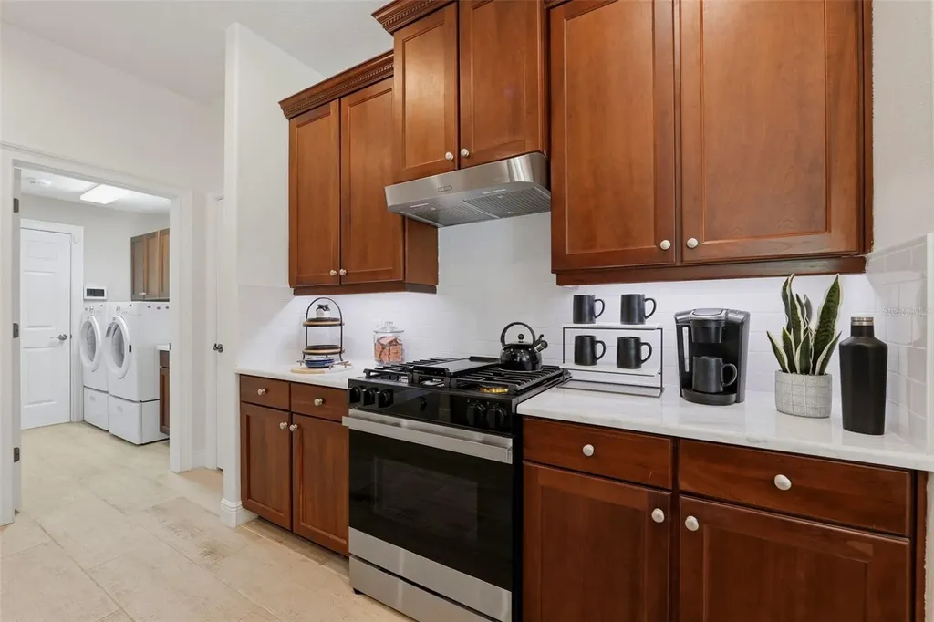2691 Lakebreeze Lane S Clearwater FL 33759