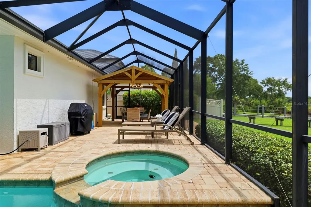 2691 Lakebreeze Lane S Clearwater FL 33759