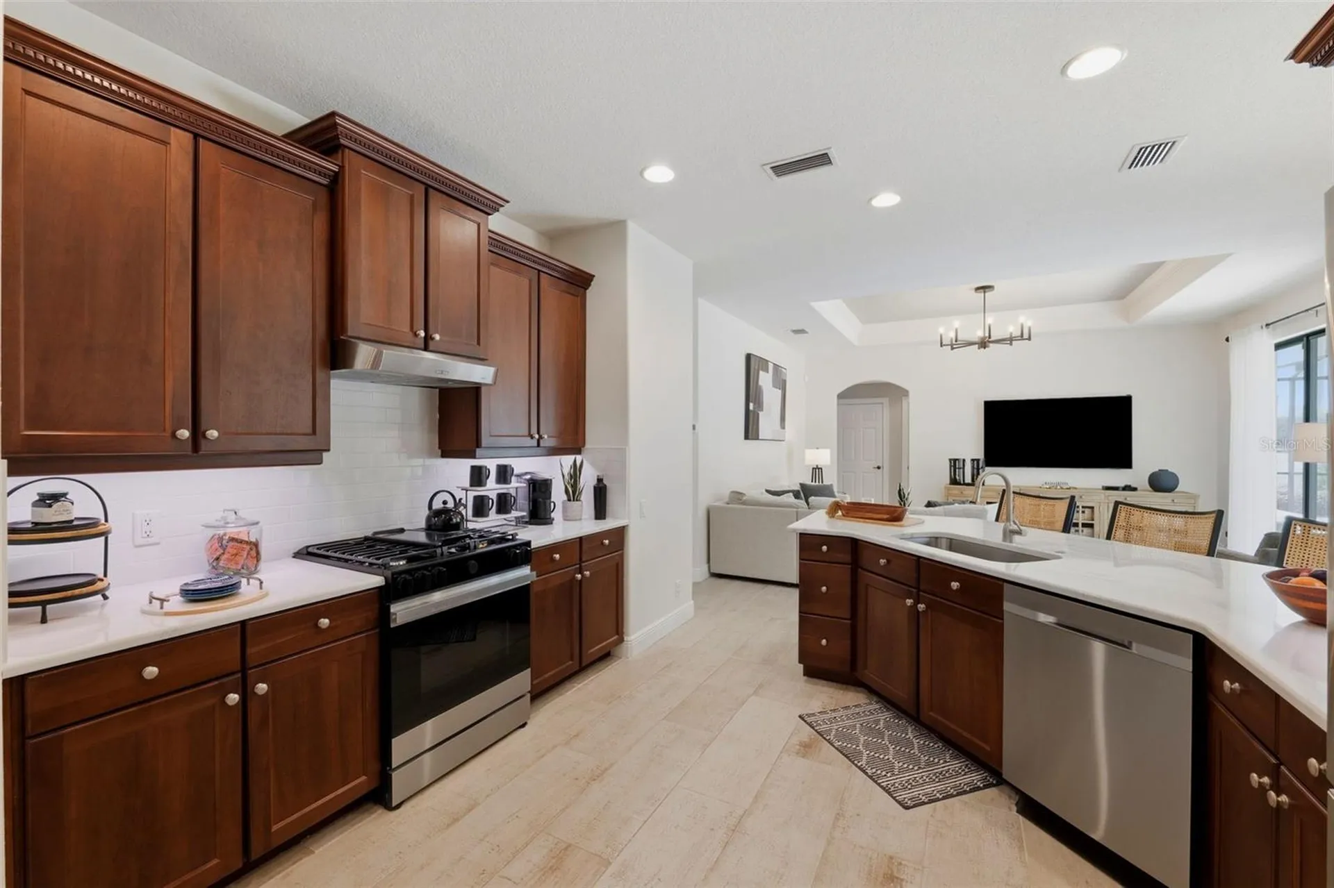2691 Lakebreeze Lane S Clearwater FL 33759