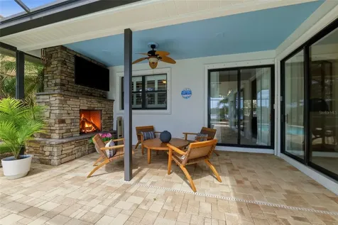 2691 Lakebreeze Lane S Clearwater FL 33759