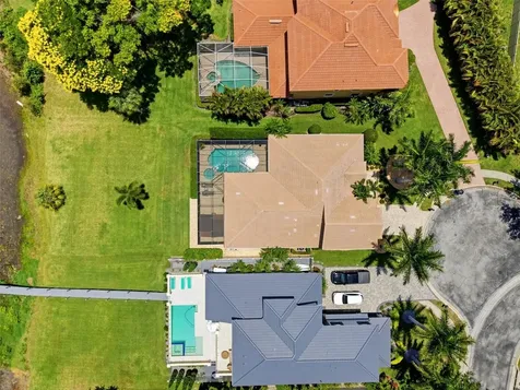 2691 Lakebreeze Lane S Clearwater FL 33759