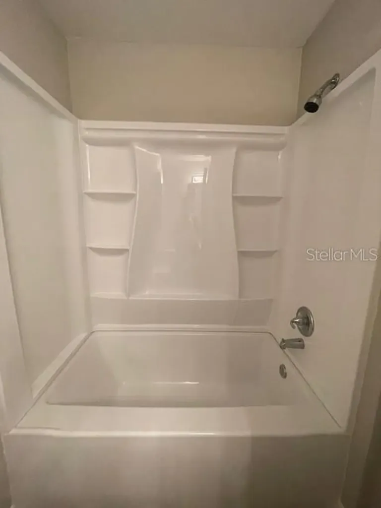 4617 Ashburn Square Drive Tampa FL 33610