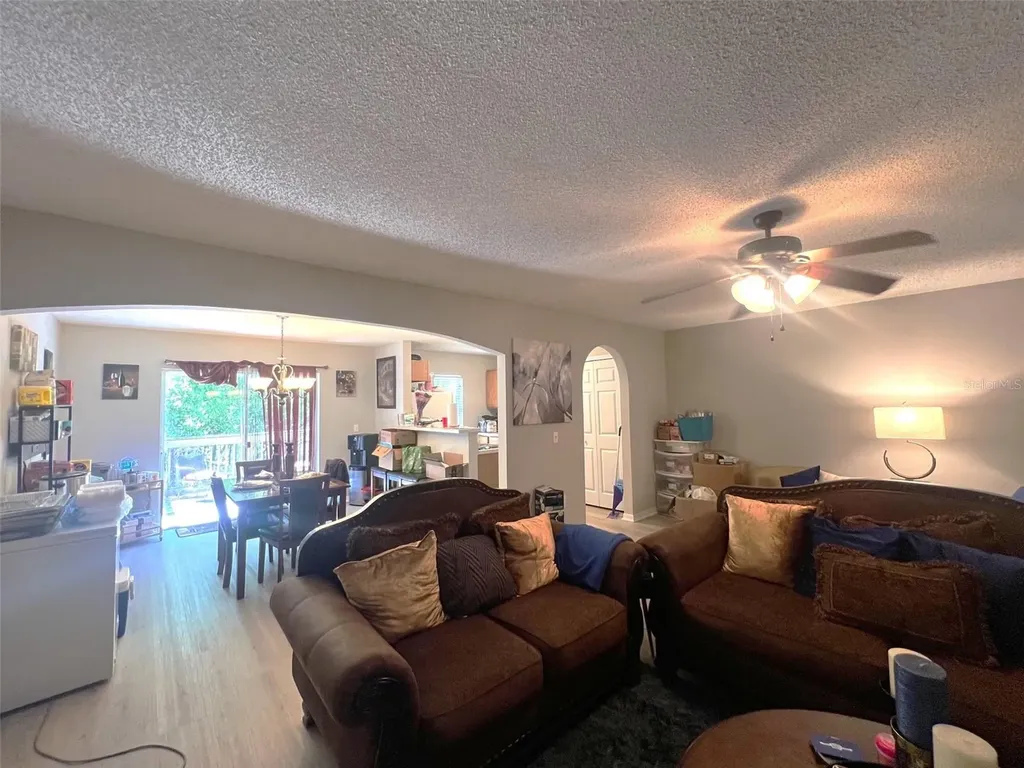 4617 Ashburn Square Drive Tampa FL 33610