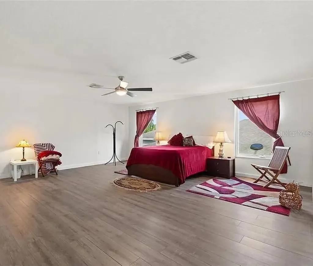 381 Nolane Lane Polk City FL 33868