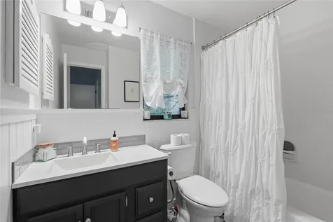 2267 SW 43rd Place Gainesville FL 32608