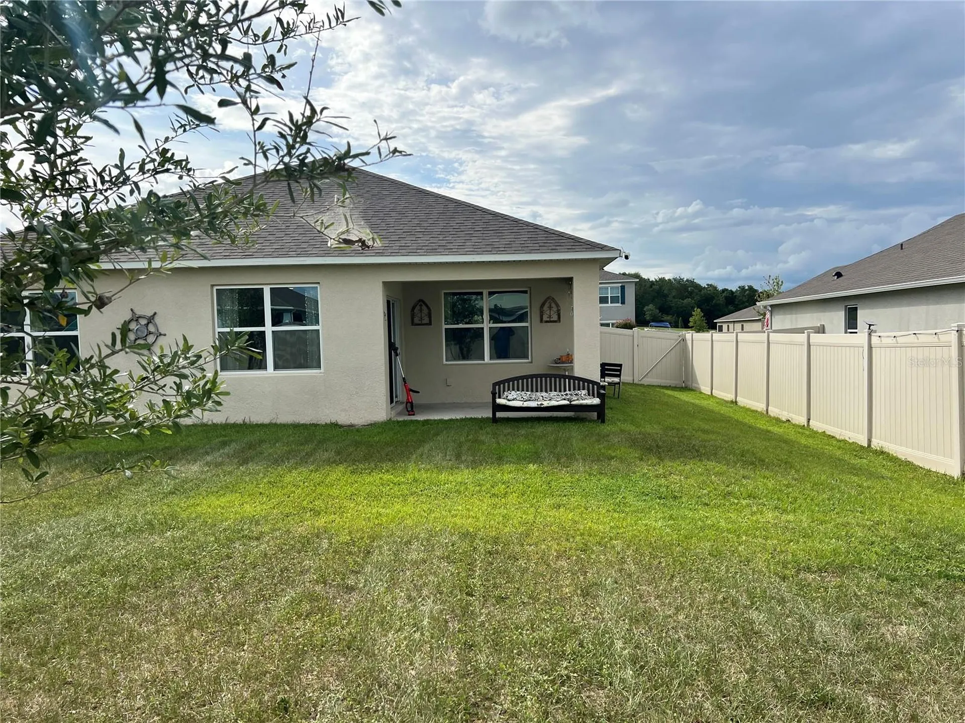 5240 Greenheart Avenue Mount Dora FL 32757