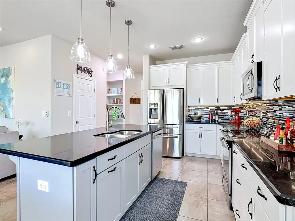 2520 Nouveau Way Kissimmee FL 34741
