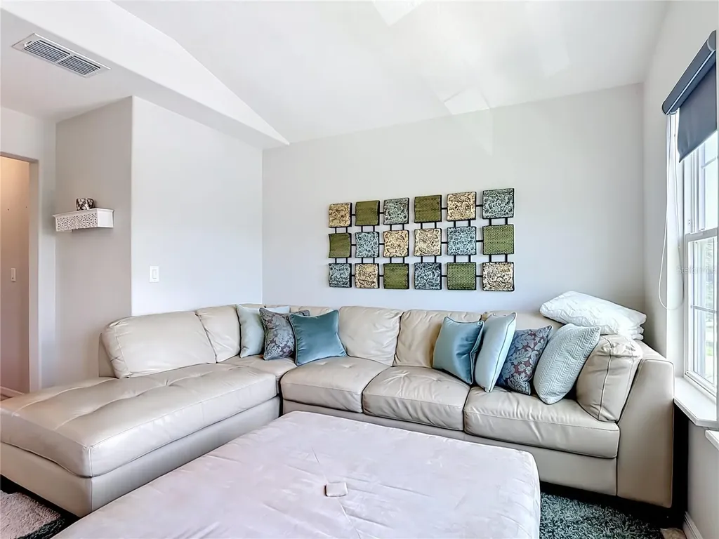 2520 Nouveau Way Kissimmee FL 34741