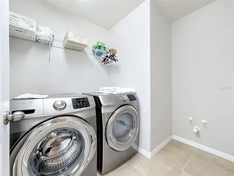 2520 Nouveau Way Kissimmee FL 34741