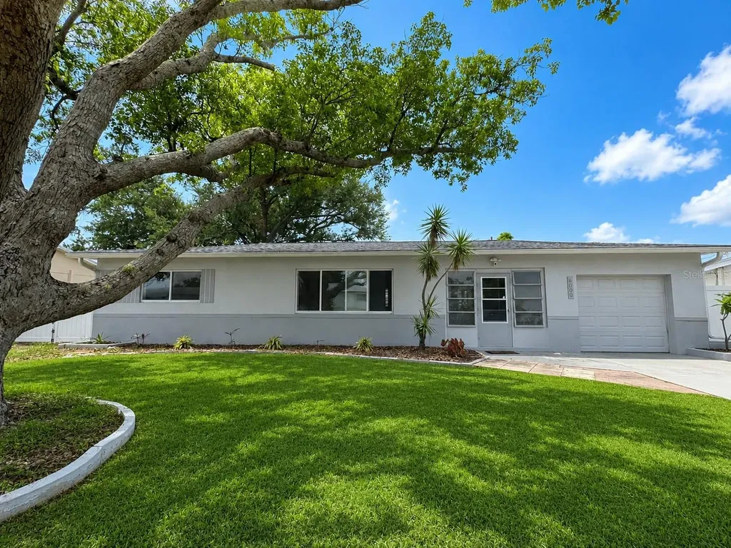 6000 42nd Avenue N St Petersburg FL 33709