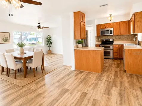 6000 42nd Avenue N St Petersburg FL 33709