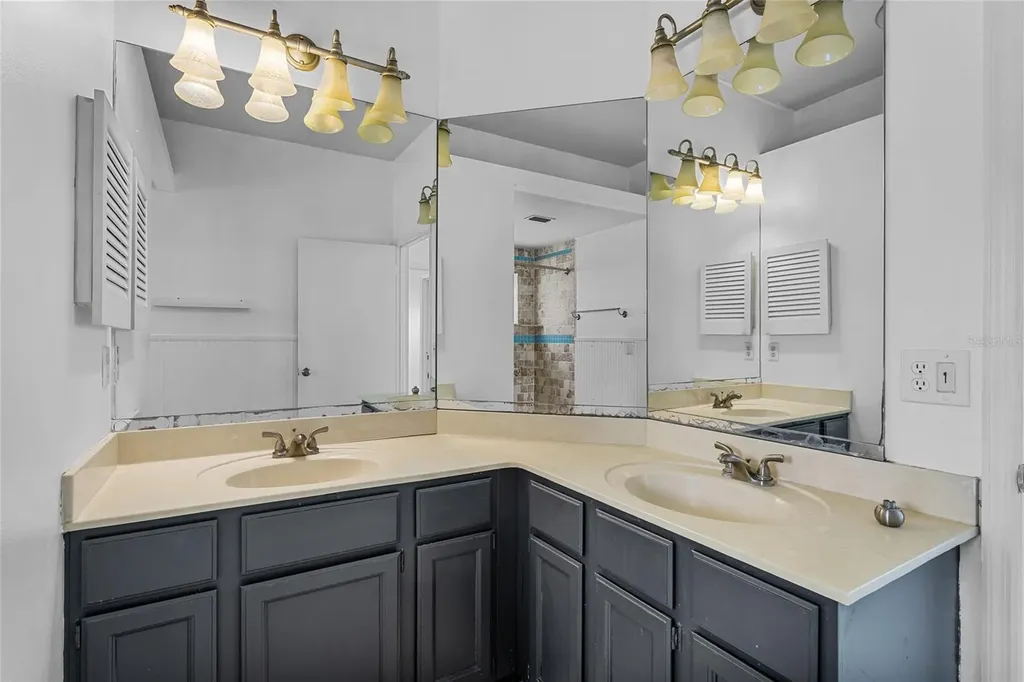 5673 Parkview Lake Drive Orlando FL 32821