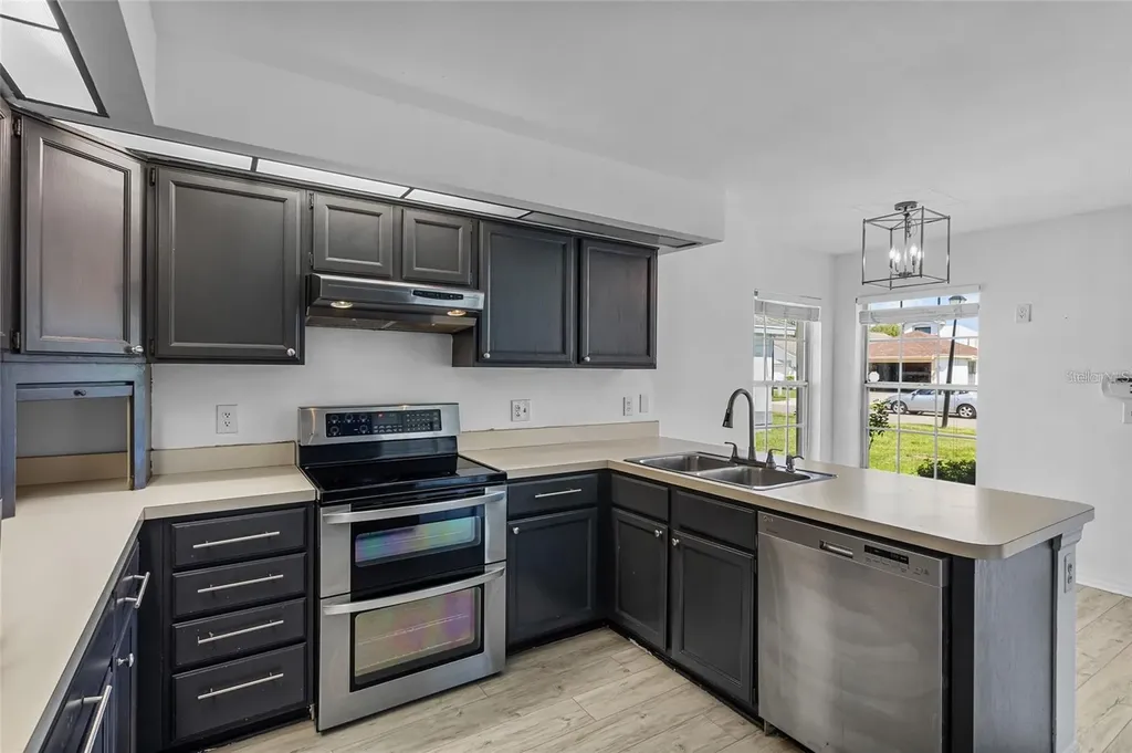5673 Parkview Lake Drive Orlando FL 32821