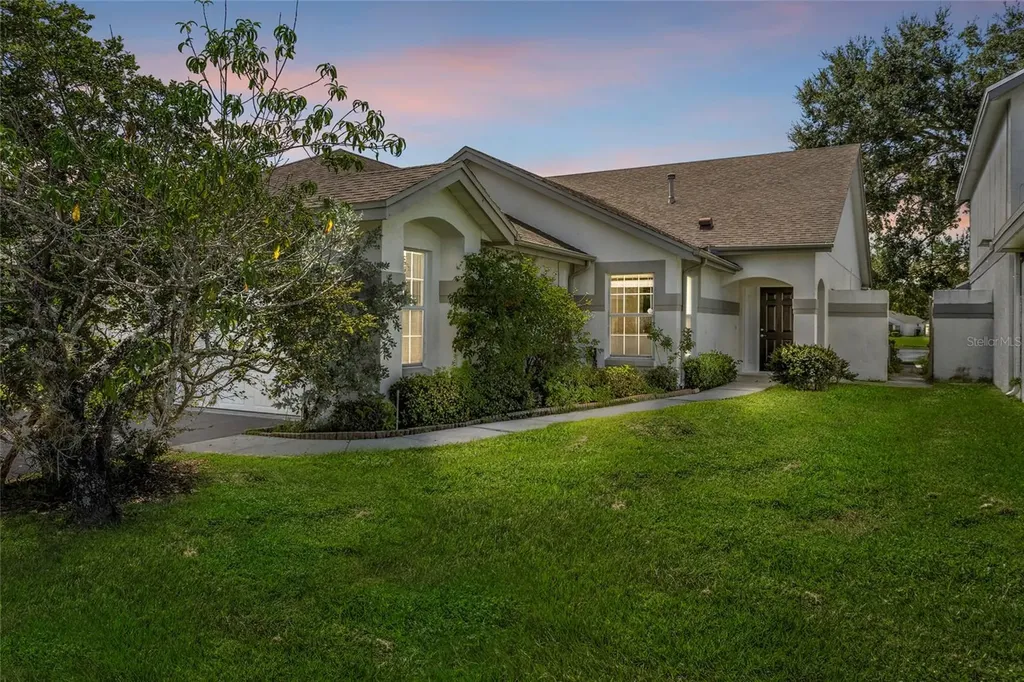 5673 Parkview Lake Drive Orlando FL 32821