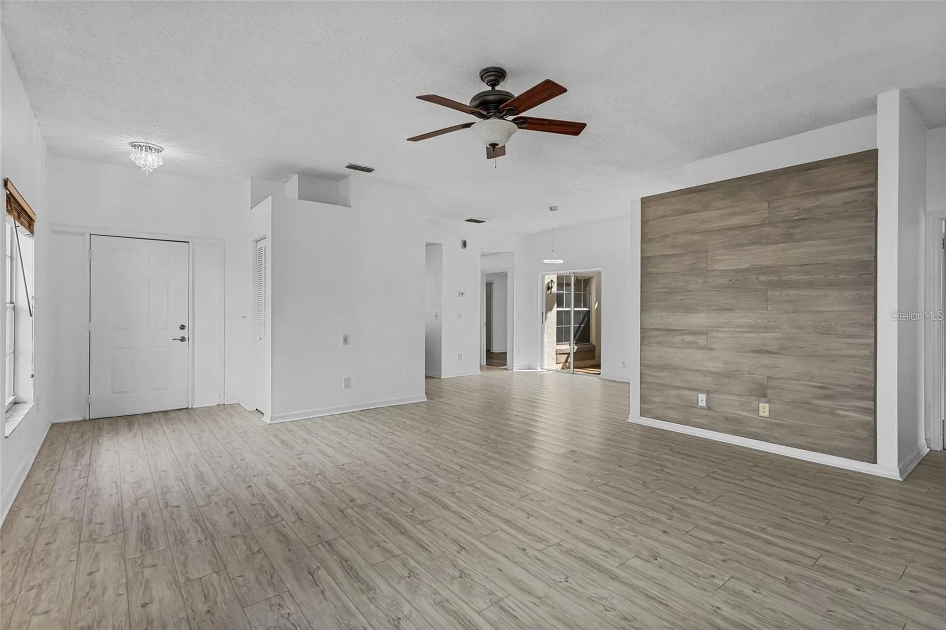 5673 Parkview Lake Drive Orlando FL 32821