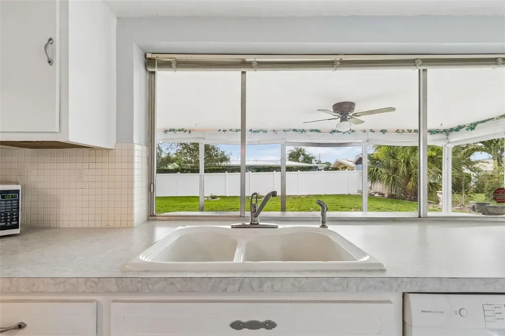 14363 Neptune Road Seminole FL 33776