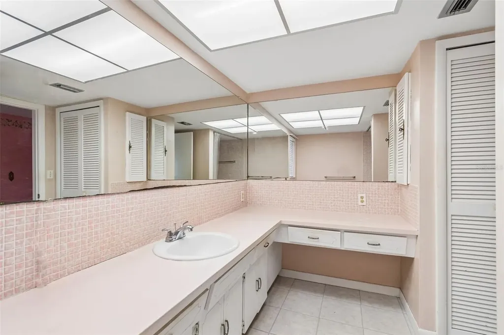 14363 Neptune Road Seminole FL 33776