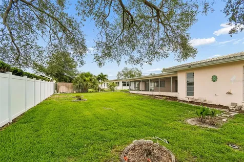 14363 Neptune Road Seminole FL 33776