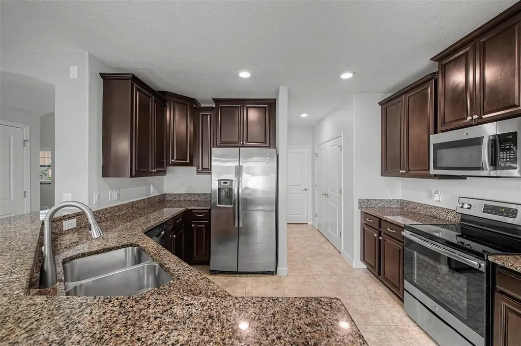 1306 Harbour Blue Street Ruskin FL 33570