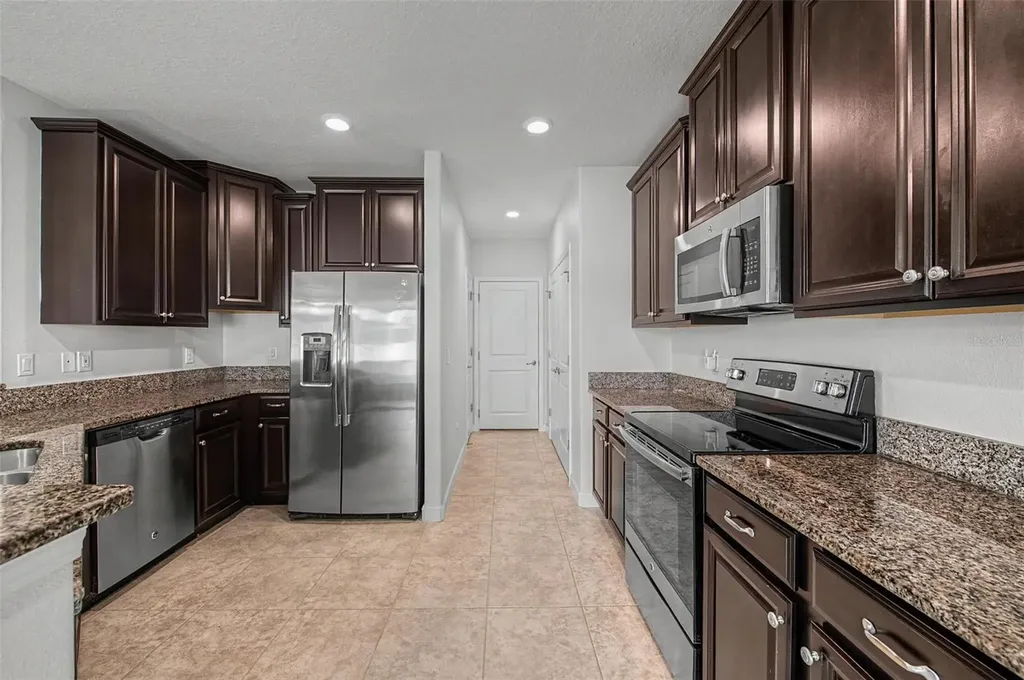 1306 Harbour Blue Street Ruskin FL 33570