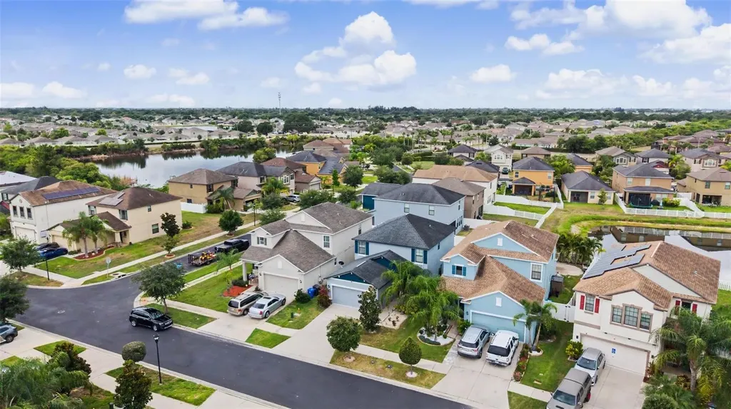 1306 Harbour Blue Street Ruskin FL 33570