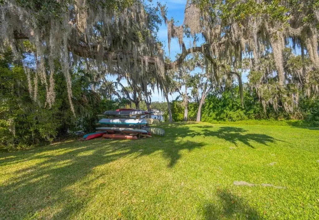 5125 Puritan Circle Tampa FL 33617