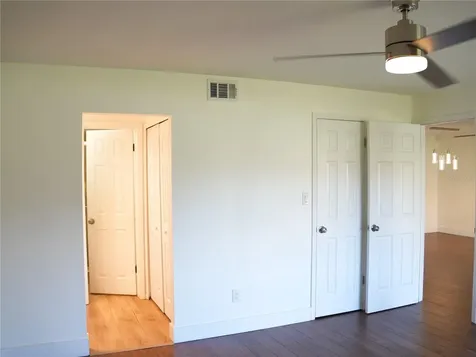 4406 S Lake Orlando Parkway Orlando FL 32808