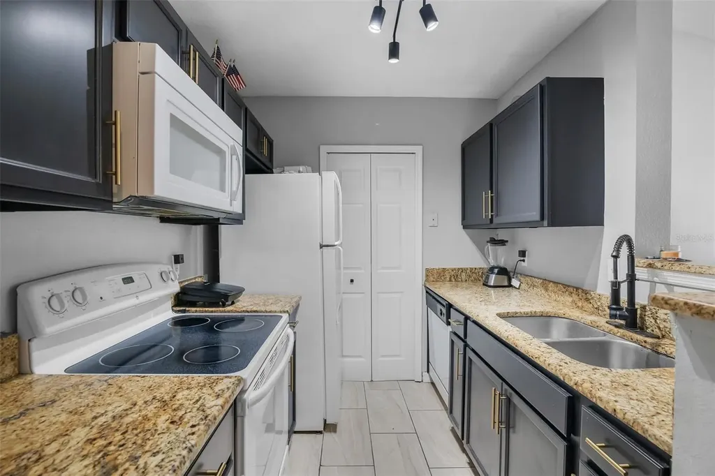 4360 S Kirkman Road Orlando FL 32811