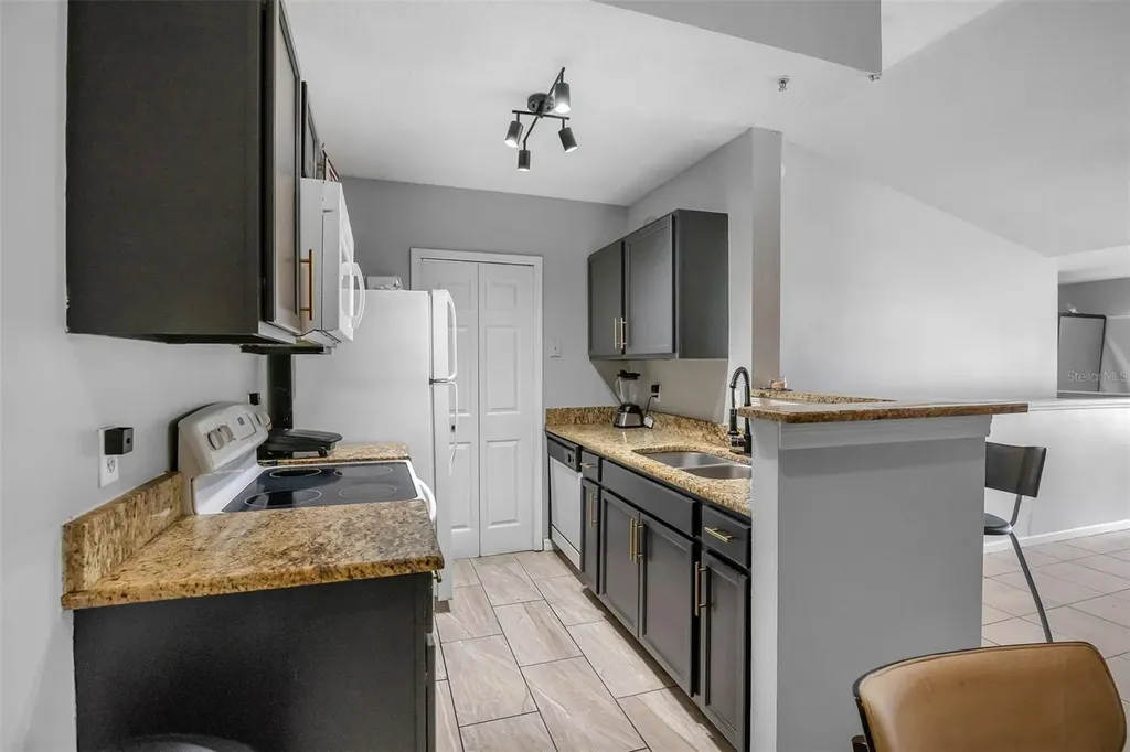 4360 S Kirkman Road Orlando FL 32811