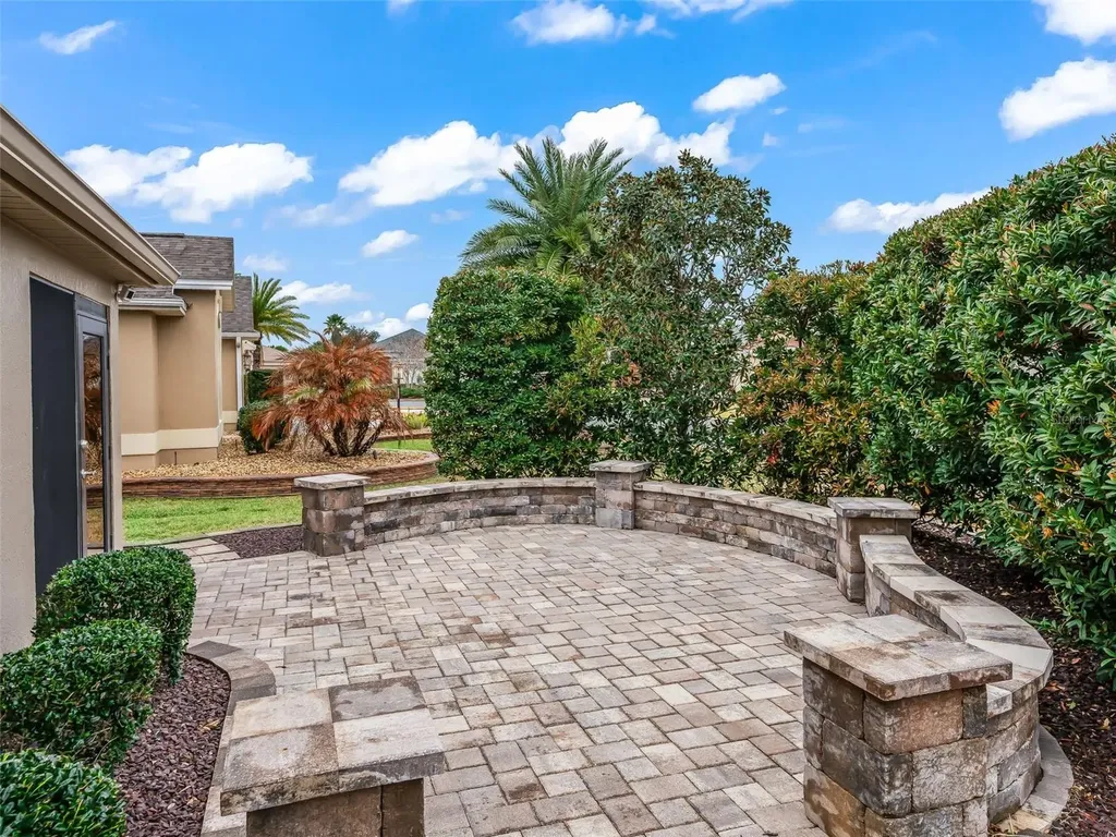 3556 Mistletoe Court The Villages FL 32163