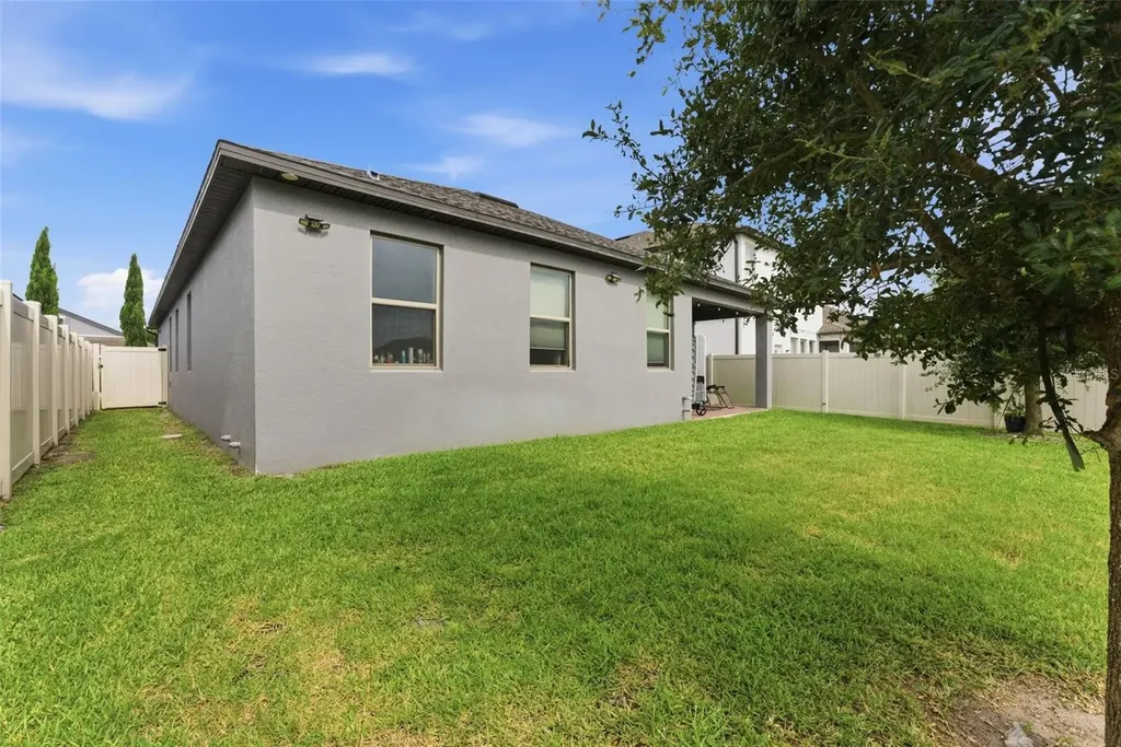 1840 Napoli Drive St Cloud FL 34771
