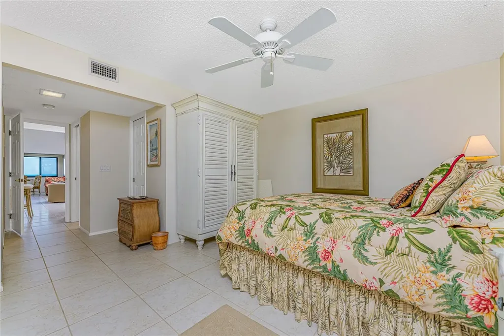 2950 N Beach Road Englewood FL 34223