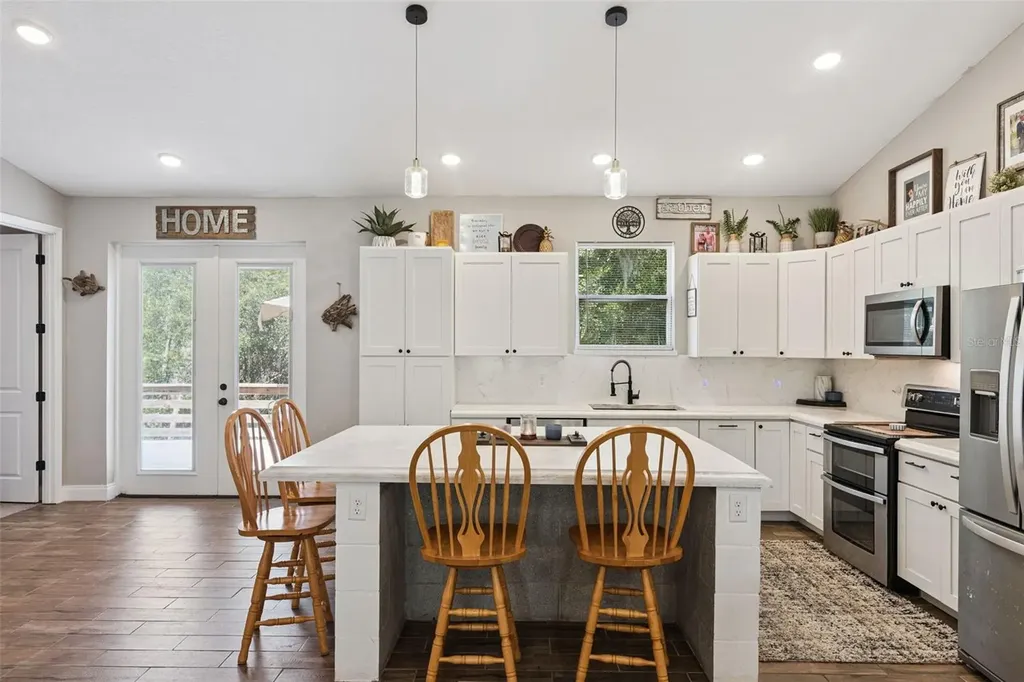 45551 Carolina Street Paisley FL 32767