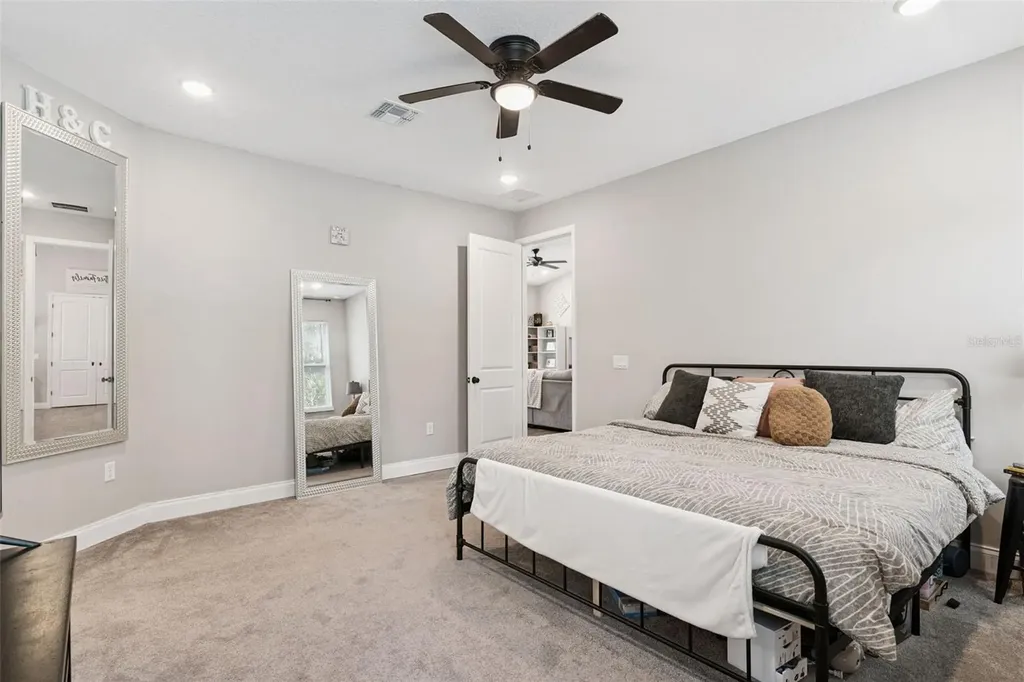 45551 Carolina Street Paisley FL 32767