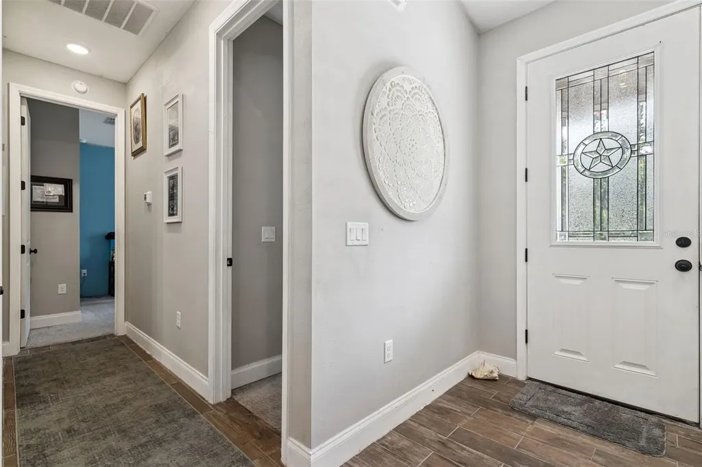 45551 Carolina Street Paisley FL 32767