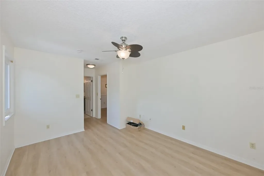 10265 Gandy Boulevard N St Petersburg FL 33702