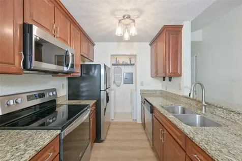 10265 Gandy Boulevard N St Petersburg FL 33702