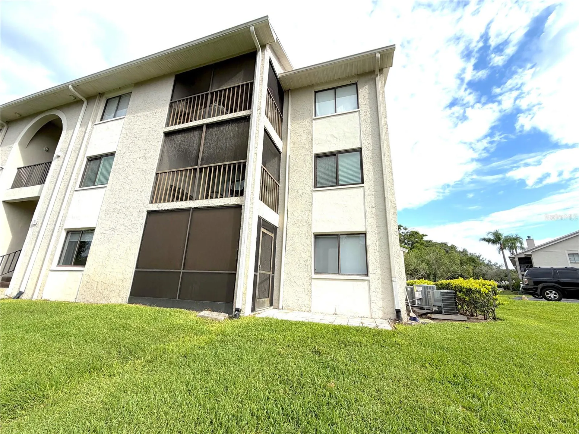 2067 Hunters Glen Drive Dunedin FL 34698