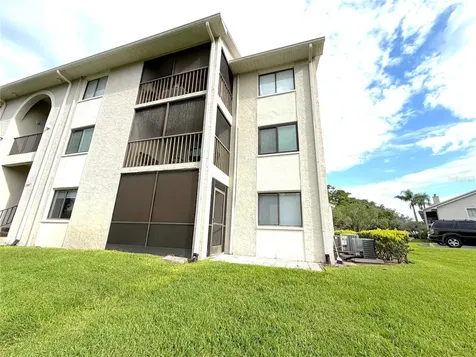 2067 Hunters Glen Drive Dunedin FL 34698