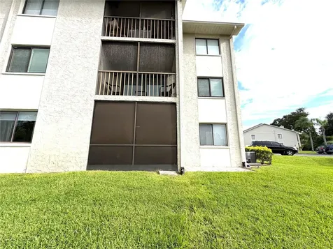 2067 Hunters Glen Drive Dunedin FL 34698