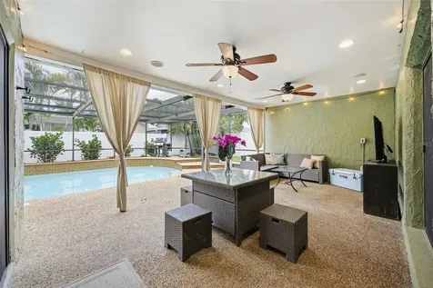 102 Peacock Circle Safety Harbor FL 34695