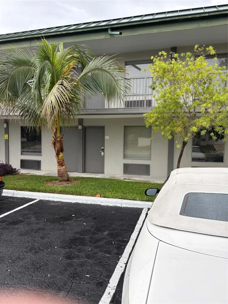 7150 N Tamiami Trail Sarasota FL 34243