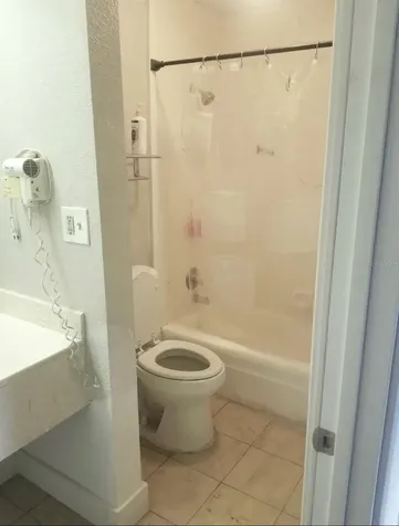 7150 N Tamiami Trail Sarasota FL 34243
