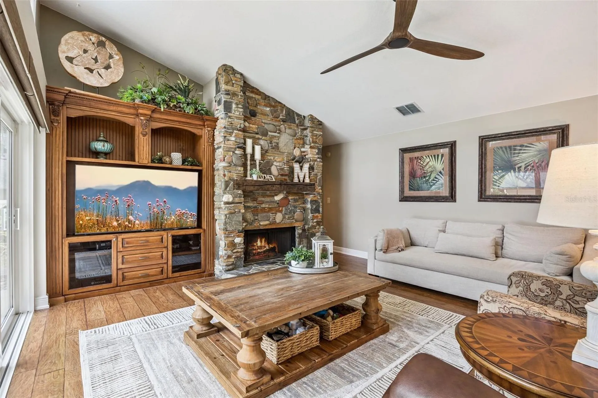 1056 New Castle Lane Oviedo FL 32765