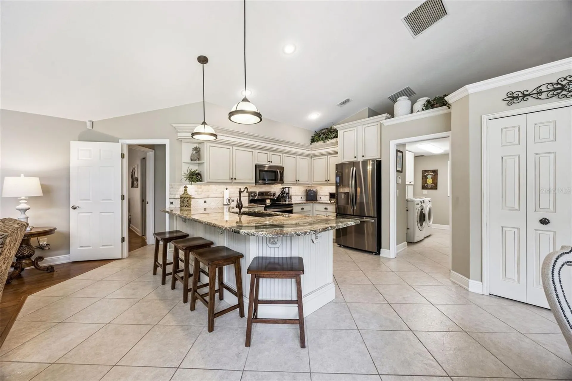 1056 New Castle Lane Oviedo FL 32765