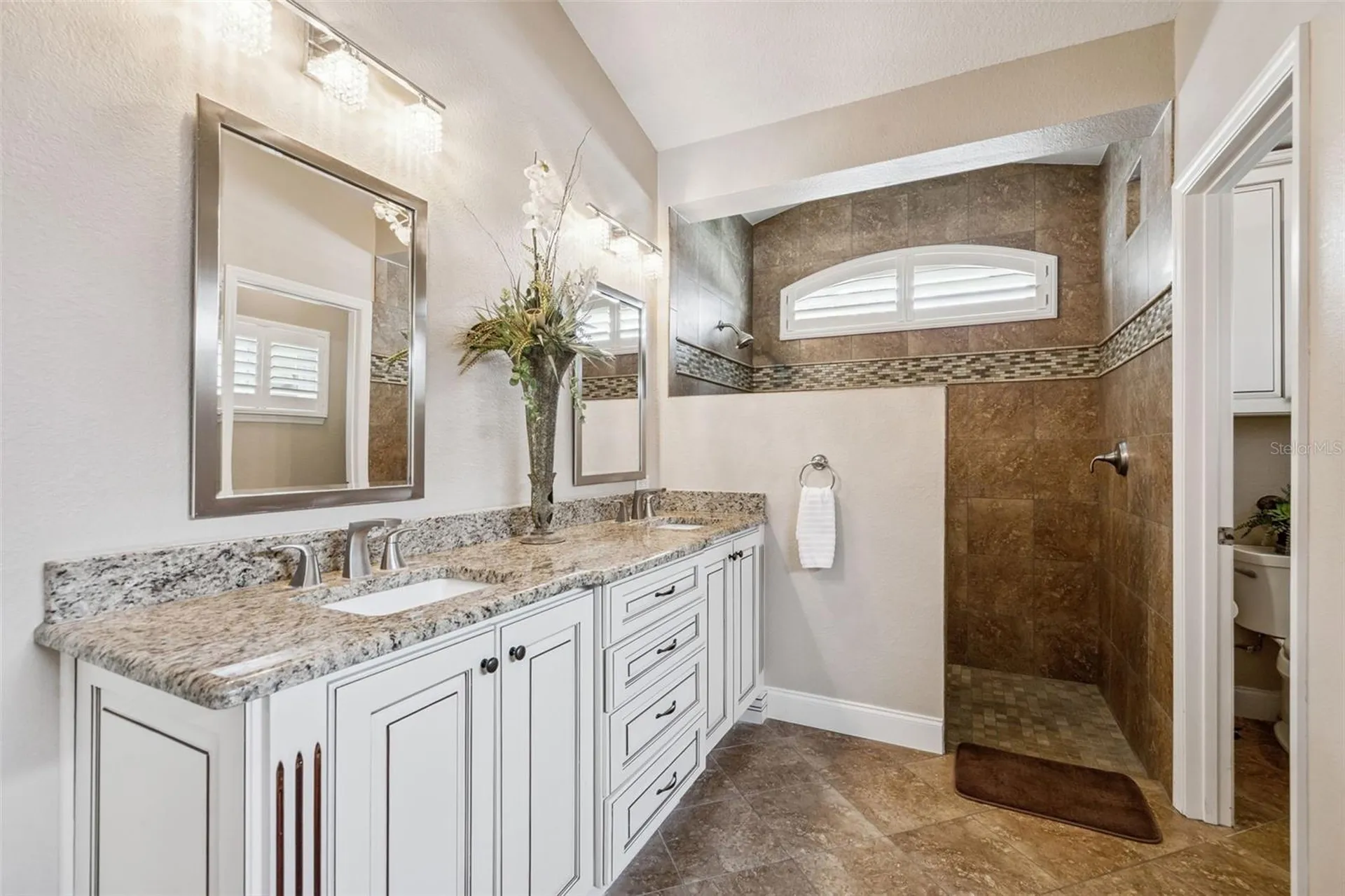 1056 New Castle Lane Oviedo FL 32765