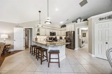 1056 New Castle Lane Oviedo FL 32765