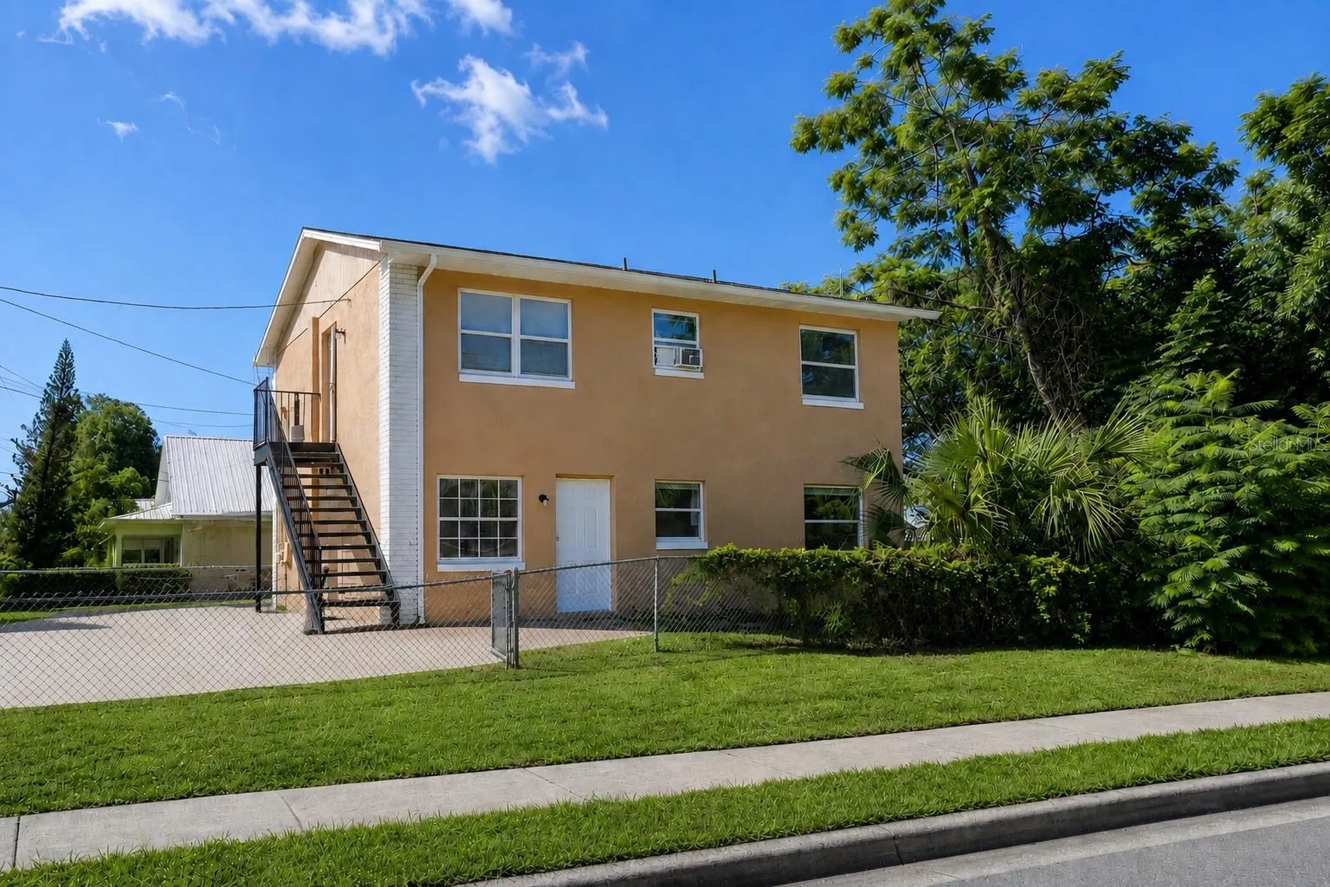 1352 W Kaley Avenue Orlando FL 32805