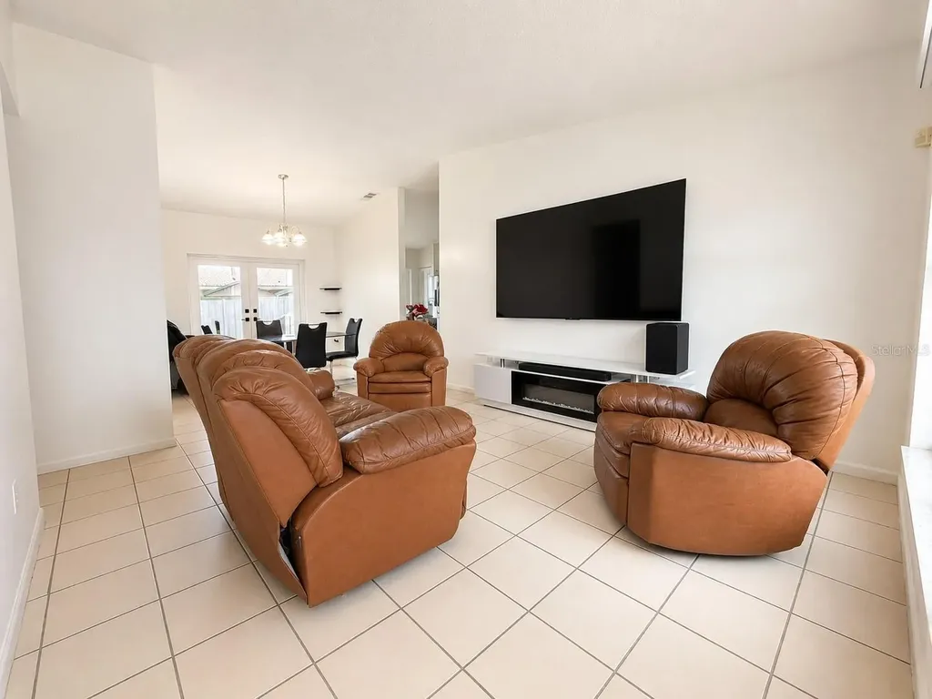 14719 SW 176 Th Street Miami FL 33187